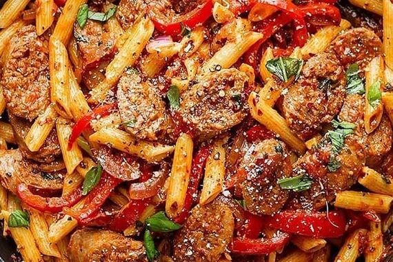 امشب شام چی بپزم؟ | طرز تهیه پاستا با سوسیس دودی و سس ایتالیایی