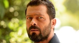 استوری عجیب دختر پژمان بازغی برای شهاب حسینی | خانم با این استوری اشک همه رو درآورد