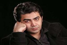 عکس زیر خاکی از فرزاد حسنی