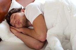 خواص بی‌نظیر این موقع خوابیدن برای قلب