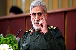 سردار قاآنی در مراسم استقبال شهید نیلفروشان در فرودگاه مهرآباد
