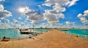 قیمت تور کیش در پاییز (بررسی جامع هزینه‌ها)