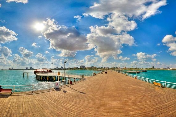 قیمت تور کیش در پاییز (بررسی جامع هزینه‌ها)