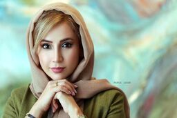 سلفی شبنم قلی خانی با لباس پلنگی و تیپ دهه شصتی