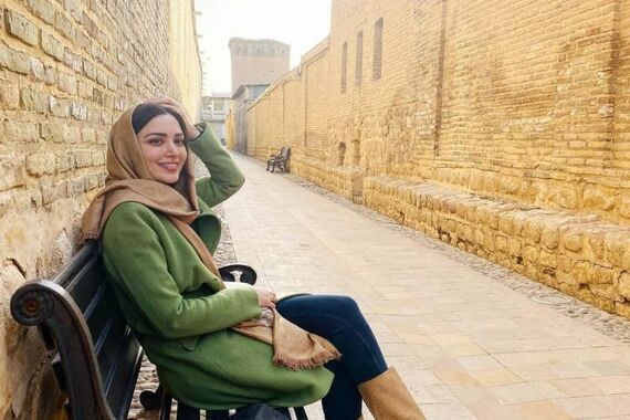 آغاز بازیگری بهنوش طباطبایی