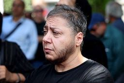 مازیار لرستانی با کروات قرمز جیگری + عکس