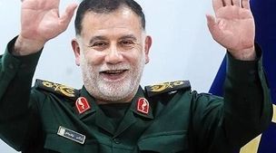 تشییع پیکر سردار نیلفروشان در میدان امام حسین (ع) آغاز شد