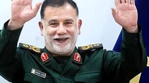 تشییع پیکر سردار نیلفروشان در میدان امام حسین (ع) آغاز شد