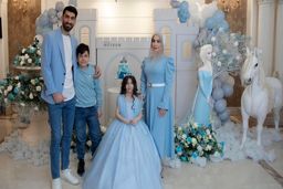 لباس پرنسسی زن علیرضا بیرانوند