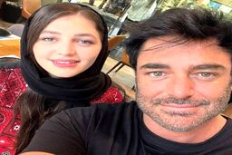 تیپ گنگستری محمدرضا گلزار در مراسم تشییع داریوش مهرجویی | آقا مراسم ختمو با سالن مد اشتباه گرفته