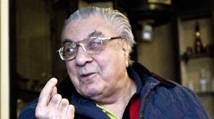 اکبر گلپایگانی درگذشت