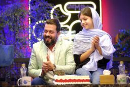 عکس جدید شب عروسی پژمان بازغی با دختر هم سن دخترش ! | آقا پژمان چه ذوقی هم داره کنار عروس های کلاسش